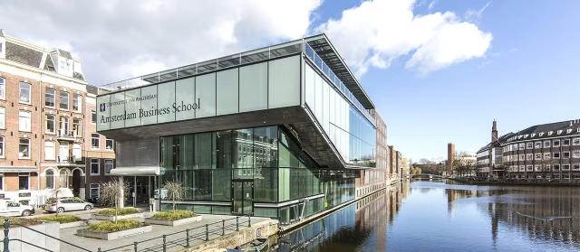 Fsilitas Terbaik Ketika Kamu Kuliah di University of Amsterdam
